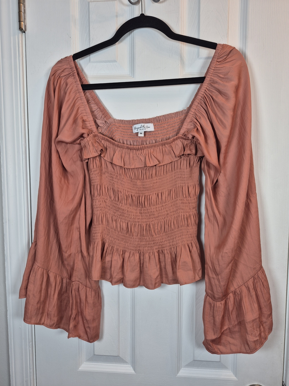 Beyond the Sea Collective Smocked Boho Blouse Mauve Ruffle Crop Bell Sleeve M